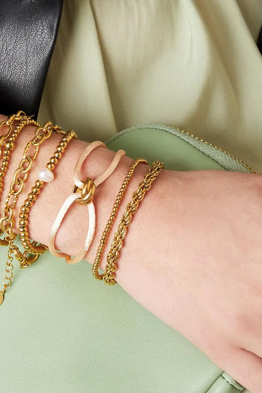 The Latest Jewelry Trends: What’s Hot in 2024?